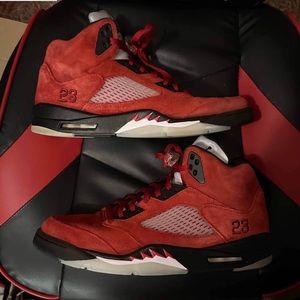 Jordan 5 Raging Bull